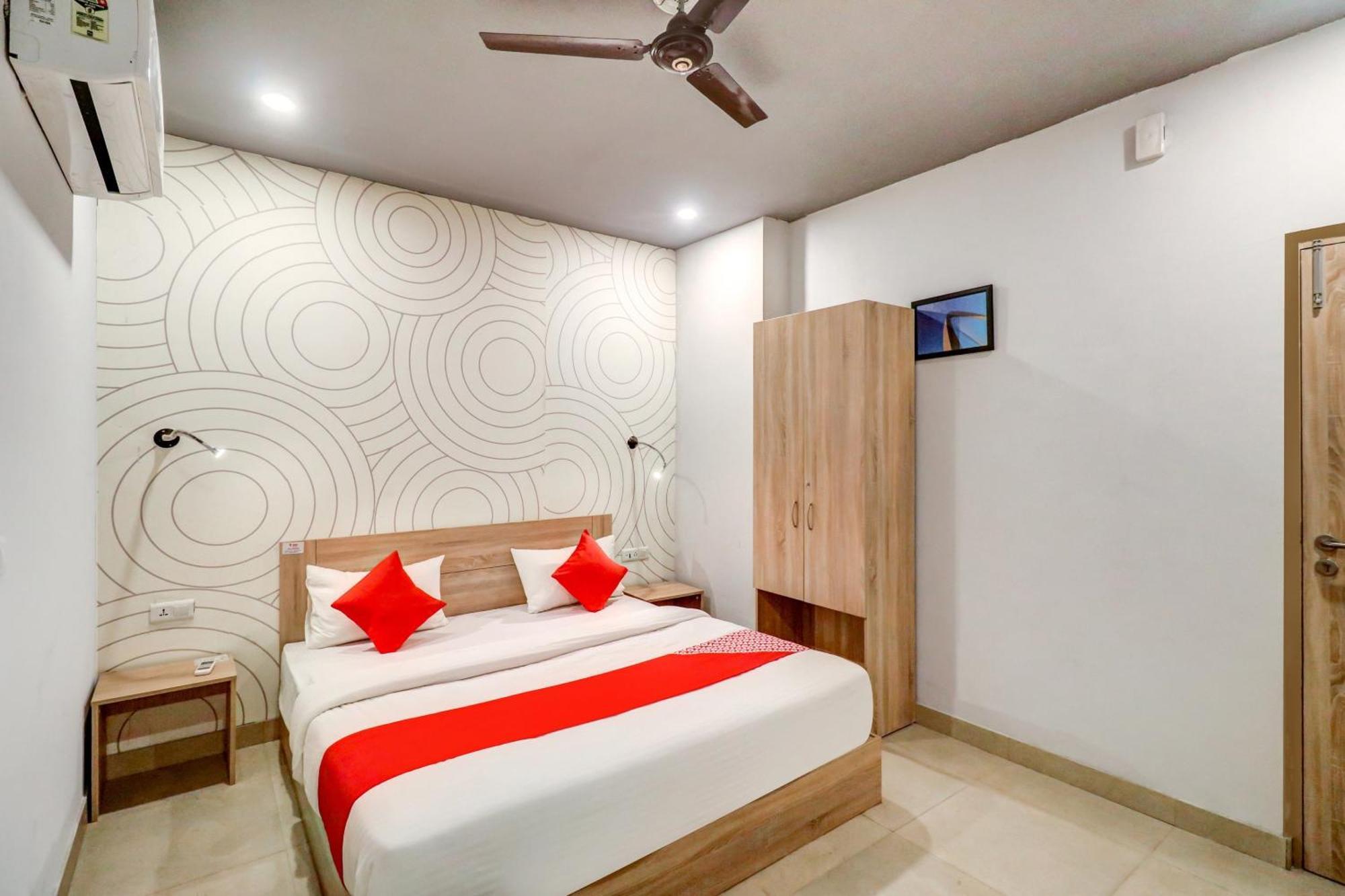 Hotel O Jps Grand Hotel New Delhi Exterior photo